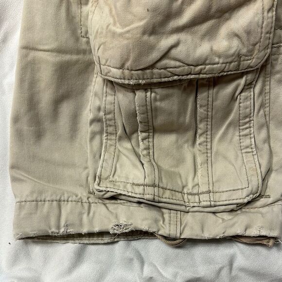 Abercrombie & Fitch Tan Cargo Shorts Relaxed Fit - Picture 5 of 5